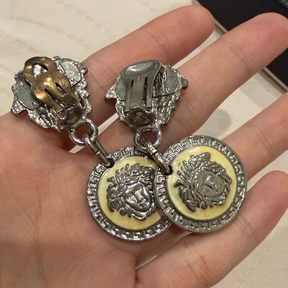Gianni Versace Medusa Silver and Black clip on drop earrings - Picture 4 of 5